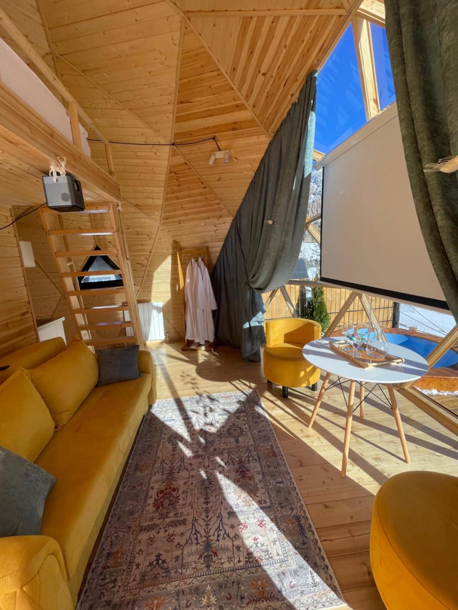 Gabua Glamping Villa Kazbegi Kültér fotó