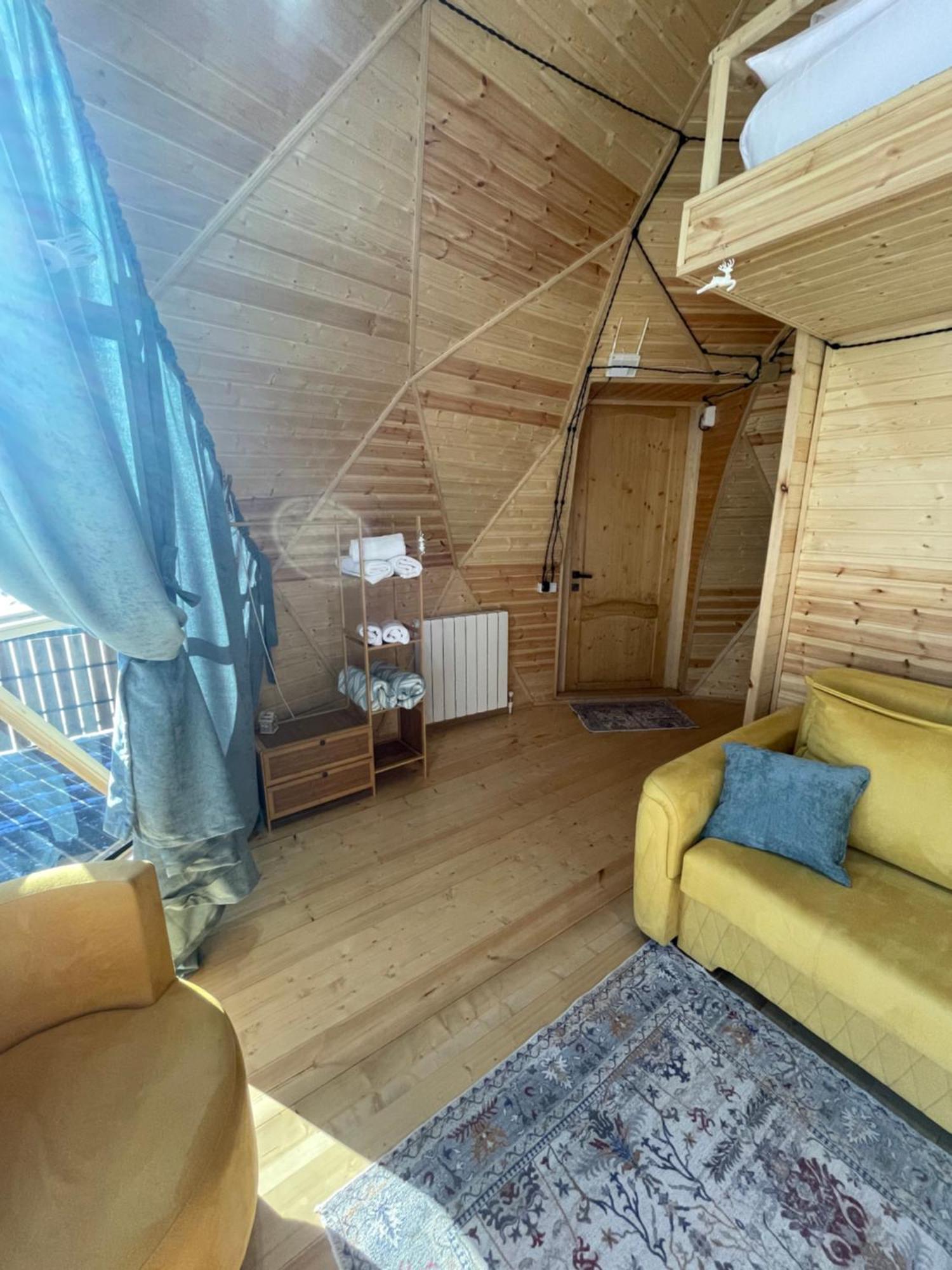 Gabua Glamping Villa Kazbegi Kültér fotó
